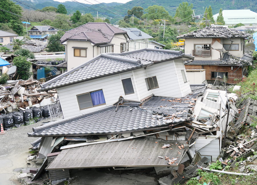 地震で家が崩れる原因